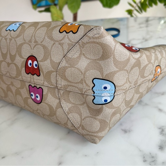 Coach Reversible City Tote Bag in Signature Canvas Pac Man Ghost Print f72905 - Picture 9 of 15